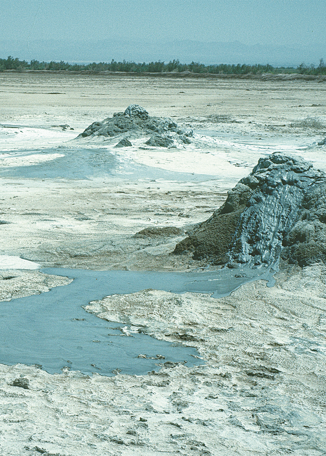 mud volcano, california