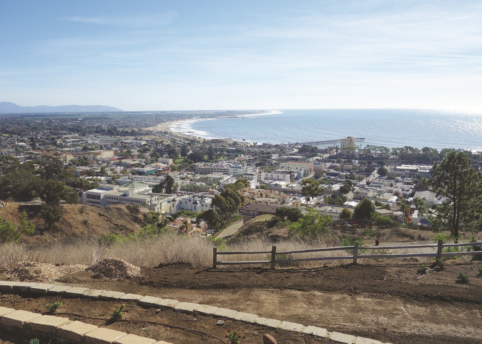 Ventura Avenue anticline. The beach and Santa Monica mountains are visible. 
