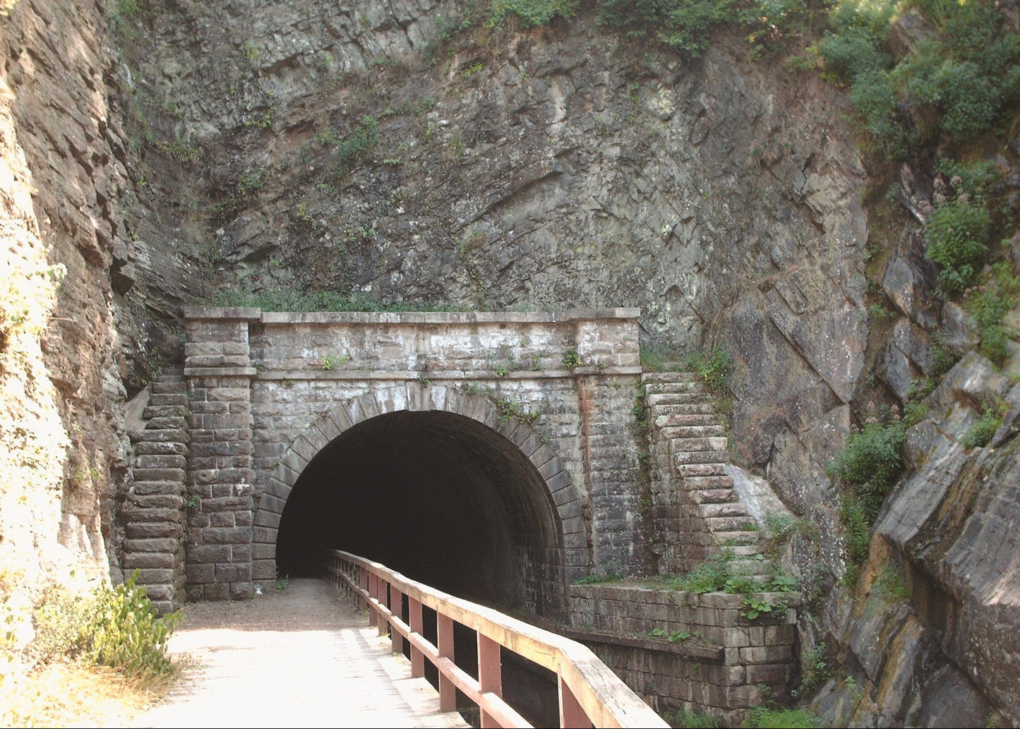 north portal arch of the paw paw tunnel in maryland